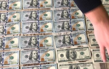 долари, гроші